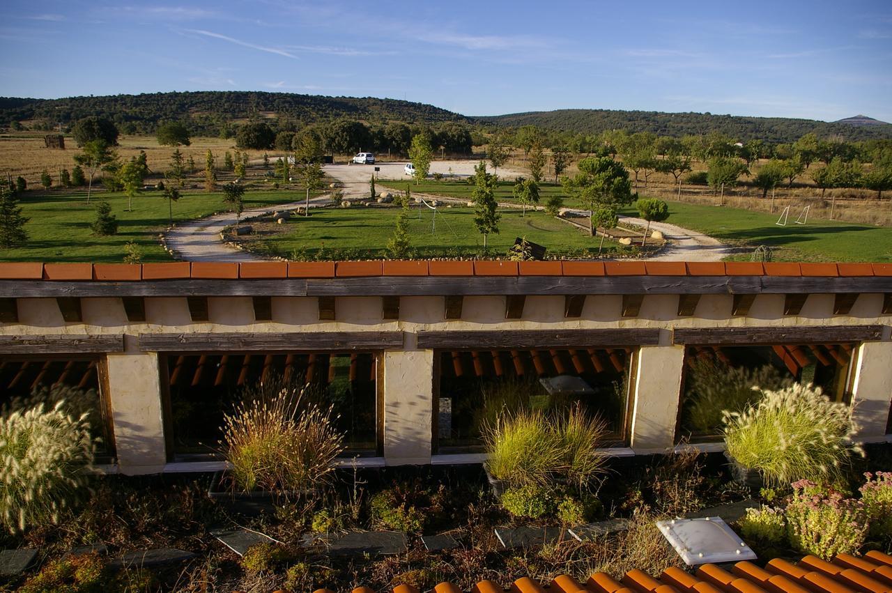 Hotel Albergue Bioclimatico Sabinares Del Arlanza Puentedura Екстериор снимка