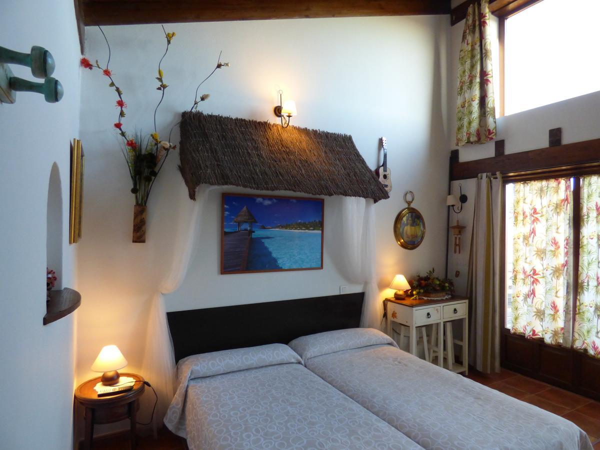 Hotel Albergue Bioclimatico Sabinares Del Arlanza Puentedura Стая снимка