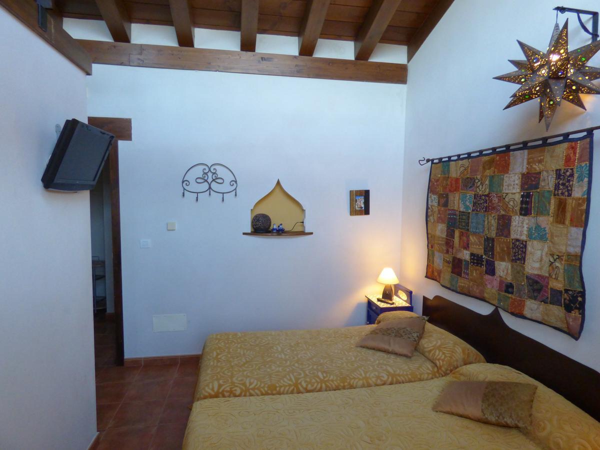 Hotel Albergue Bioclimatico Sabinares Del Arlanza Puentedura Екстериор снимка